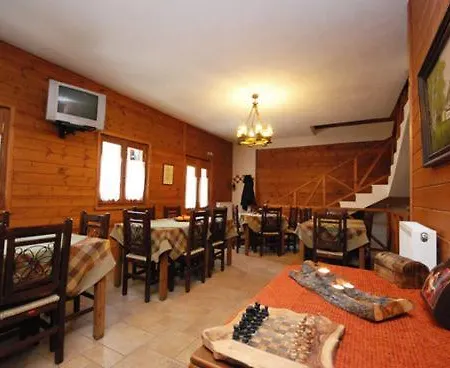 Guesthouse Alonistaina Vendégház 3*