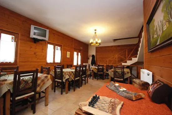 Guesthouse Alonistaina Casa de hóspedes 3*